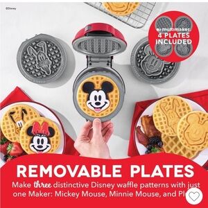 Disney Dash Mickey &Friends Waffle MultiMaker Mini Maker System Removable Plates